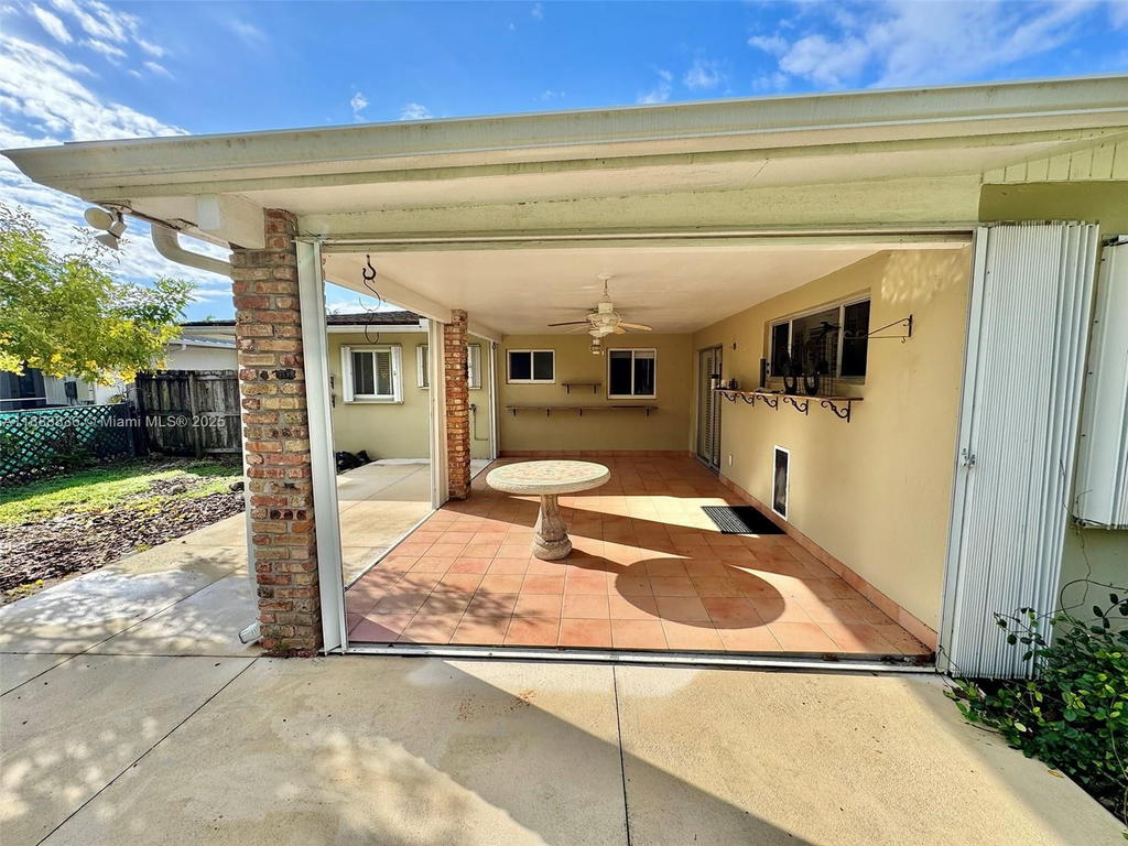 Real estate property located at 9765 74th St, Miami-dade, Heftler Homes Sunset Park, Miami, FL