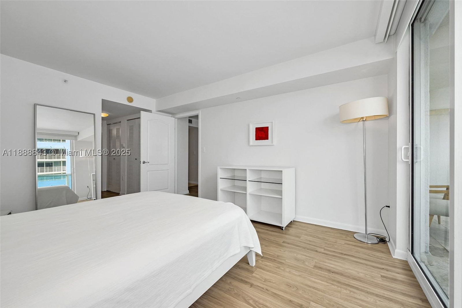 Real estate property located at 2101 BRICKELL AVENUE #905, Miami-dade, Skyline Condo, Miami, FL
