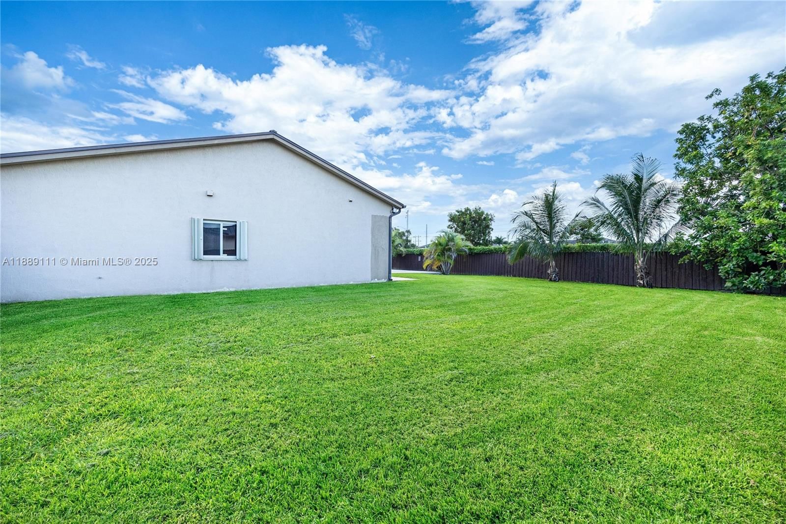 Real estate property located at 13261 216th Ter, Miami-dade, Estate Mansions, Miami, FL