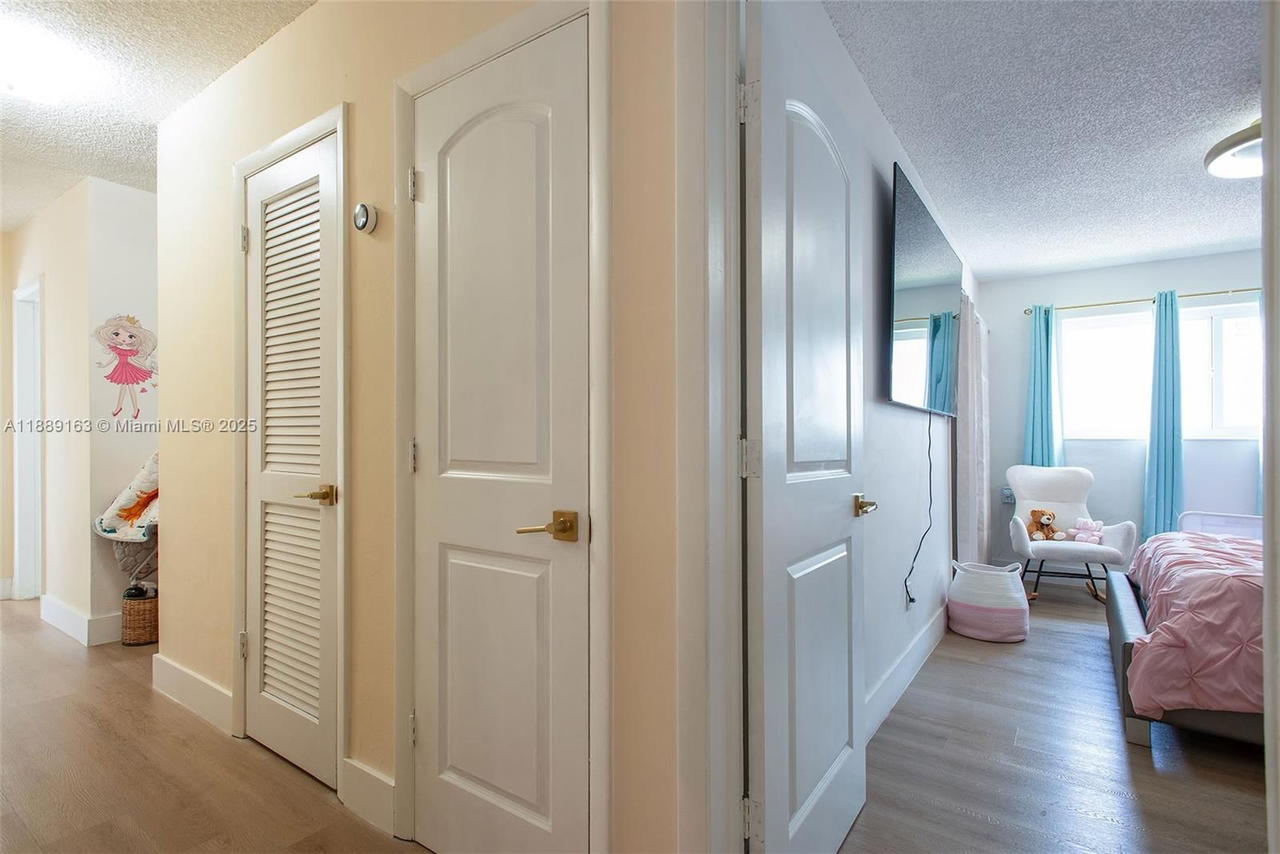 Real estate property located at 5920 94th Ave, Miami-dade, Darlington Manor, Miami, FL