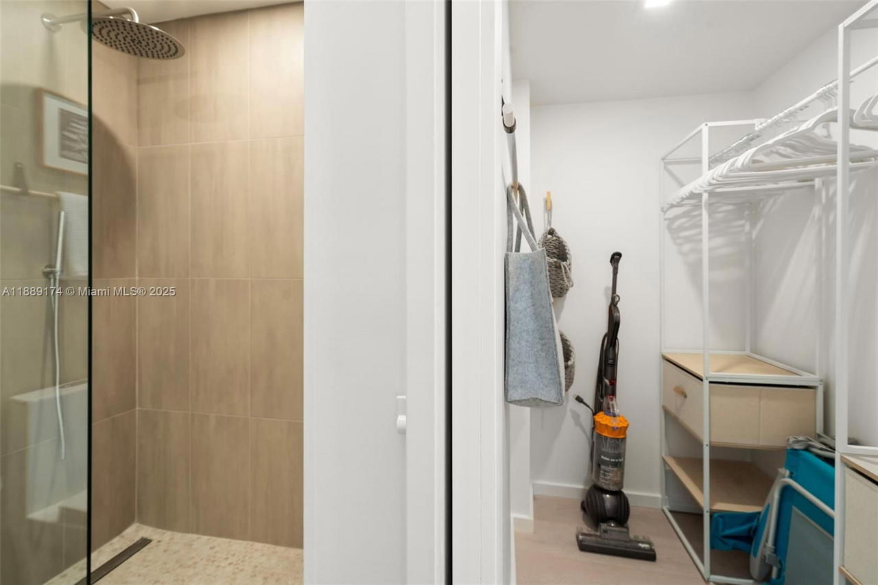 Real estate property located at 1390 Ocean Dr #202, Miami-dade, 1390 Ocean Drive Condo, Miami Beach, FL