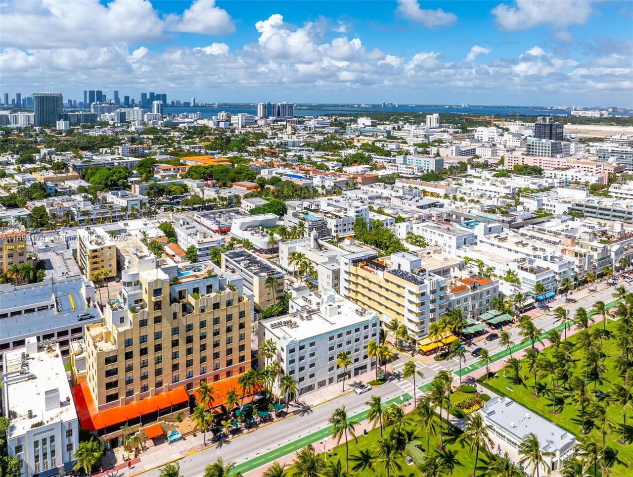 Real estate property located at 1390 Ocean Dr #202, Miami-dade, 1390 Ocean Drive Condo, Miami Beach, FL