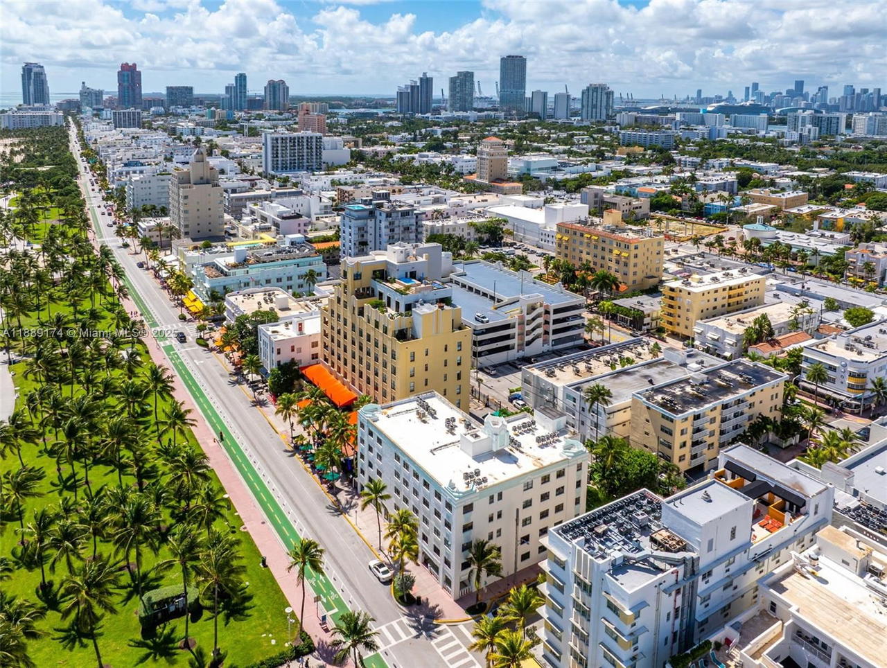 Real estate property located at 1390 Ocean Dr #202, Miami-dade, 1390 Ocean Drive Condo, Miami Beach, FL