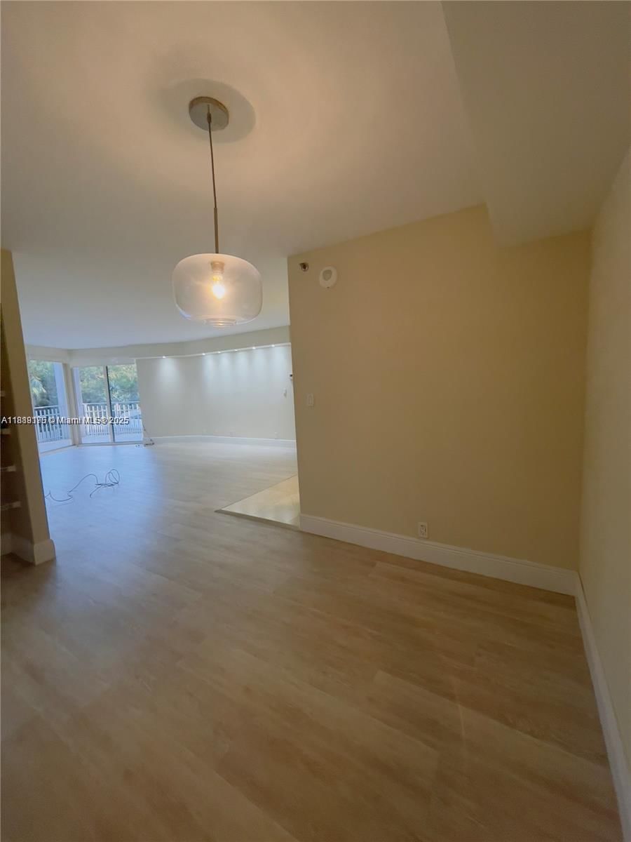 Real estate property located at 2000 Towerside #309, Miami-dade, Towers Of Quayside Condo, Miami, FL