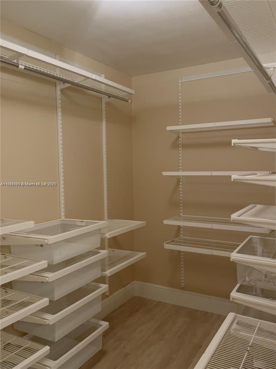 Real estate property located at 2000 Towerside #309, Miami-dade, Towers Of Quayside Condo, Miami, FL