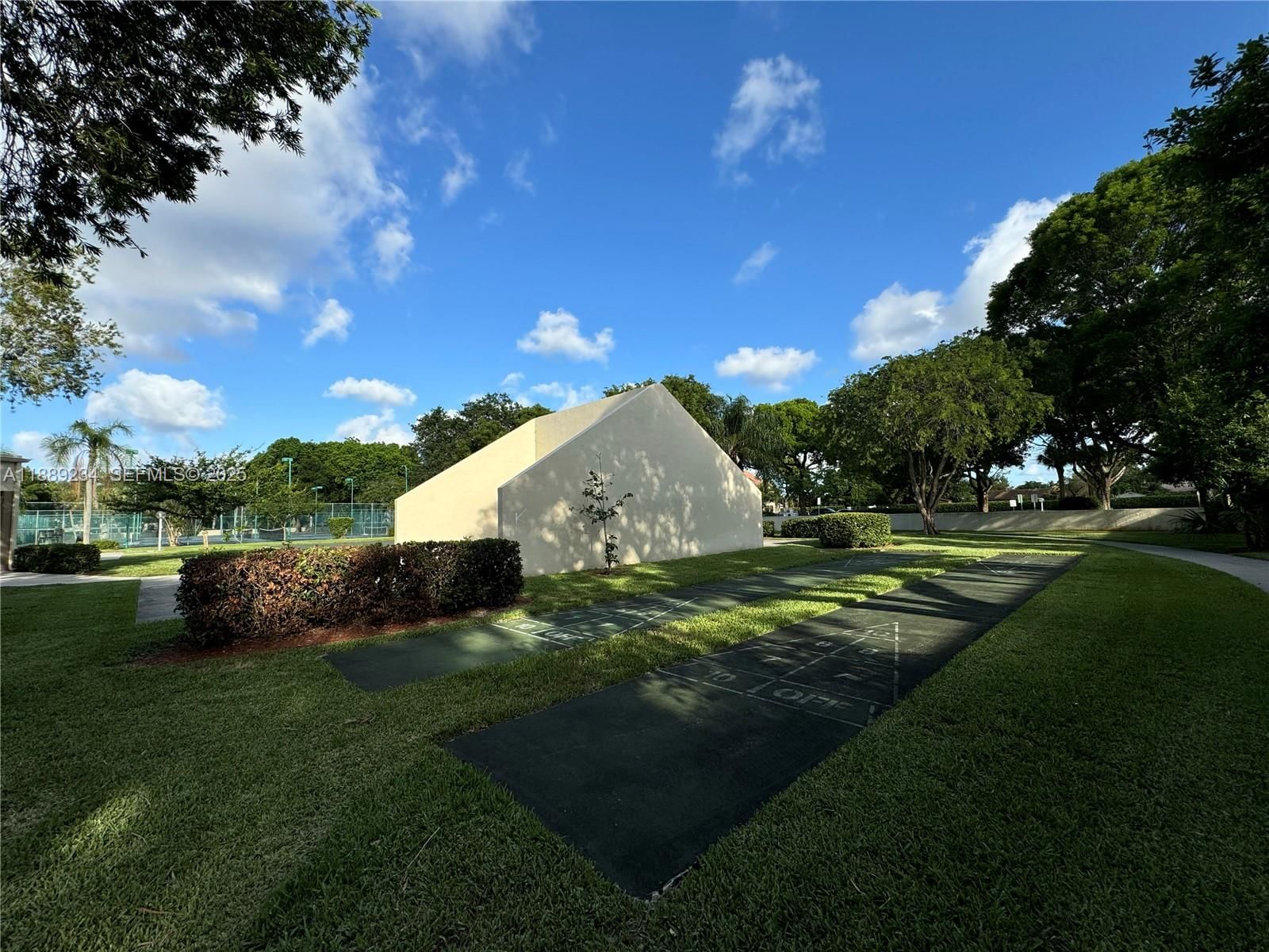 Real estate property located at 301 Gardens Dr #102, Broward, Gardens North Six Condo, Pompano Beach, FL