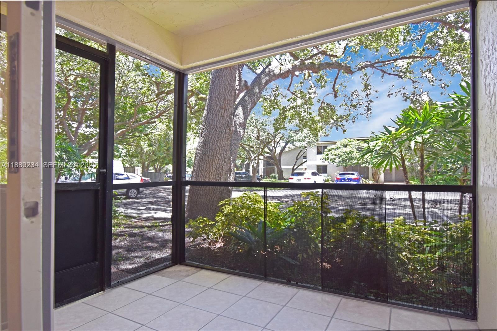 Real estate property located at 301 Gardens Dr #102, Broward, Gardens North Six Condo, Pompano Beach, FL