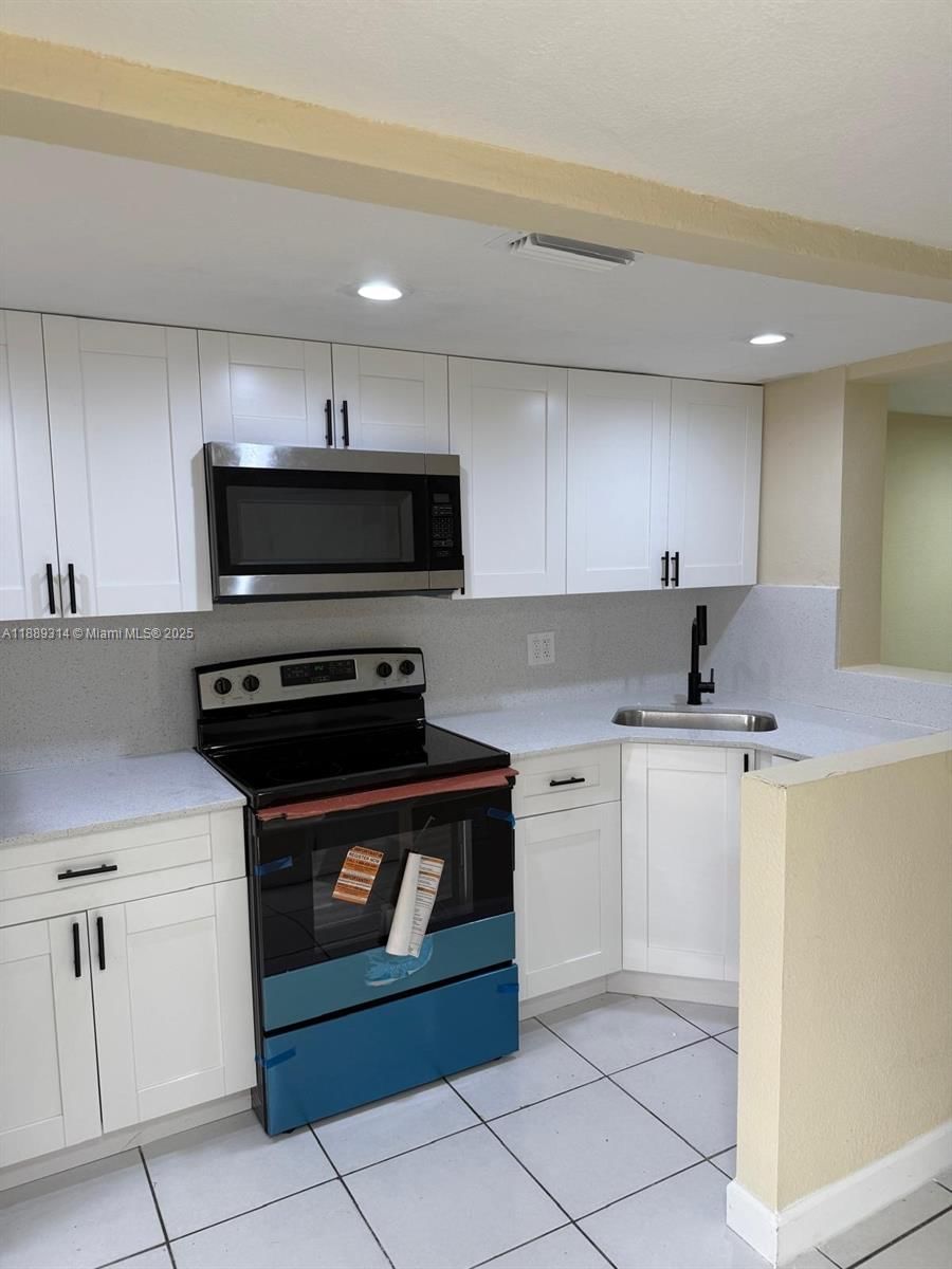 Real estate property located at 2310 60th St #7-G, Miami-dade, Villas De New England Con, Hialeah, FL