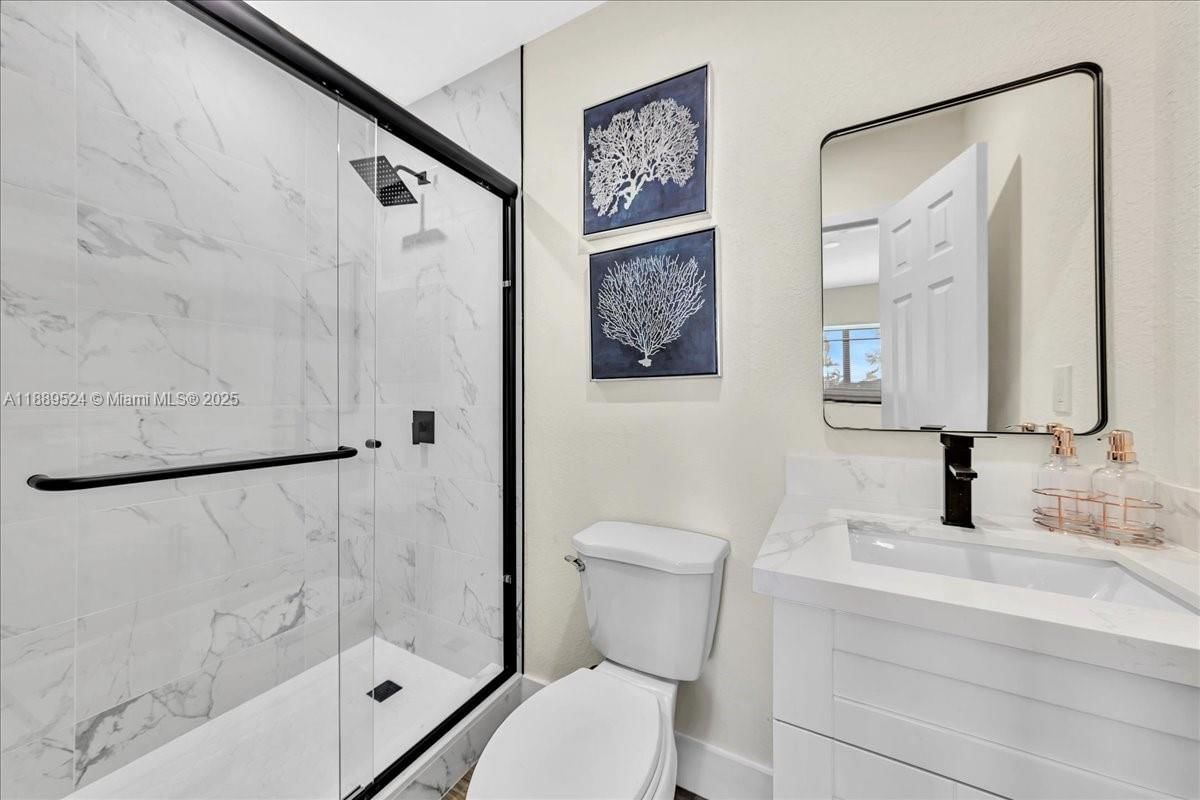 Real estate property located at 3381 210th Ter, Miami-dade, Riverdale Estates Sec 2, Miami Gardens, FL