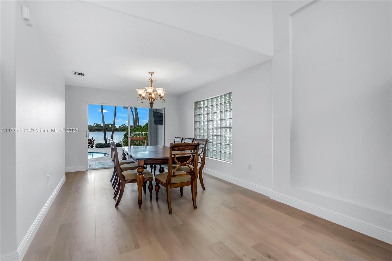 Real estate property located at 18084 33rd Ct, Broward, Silver Lakes Phase Iii Re, Miramar, FL