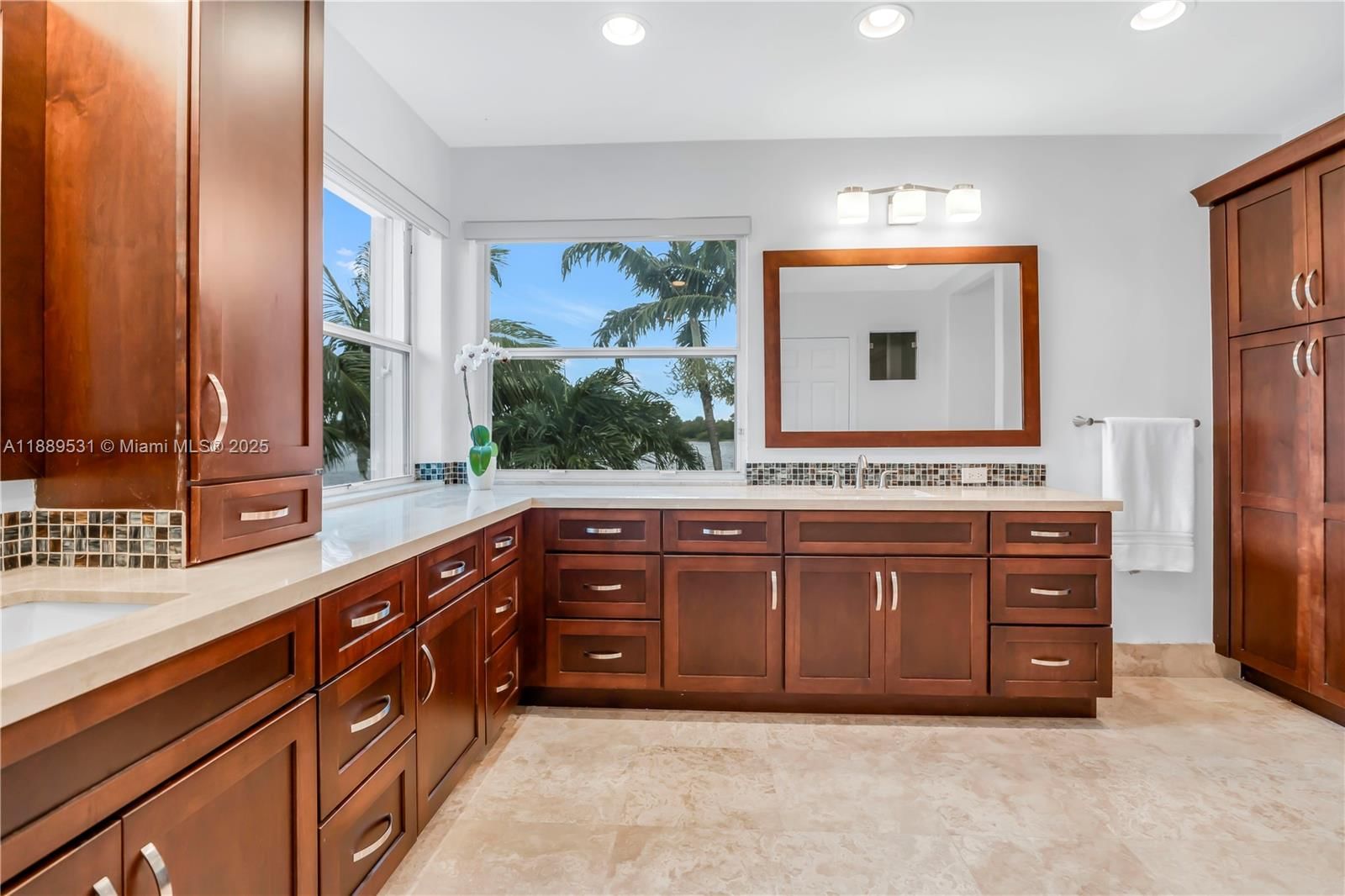Real estate property located at 18084 33rd Ct, Broward, Silver Lakes Phase Iii Re, Miramar, FL