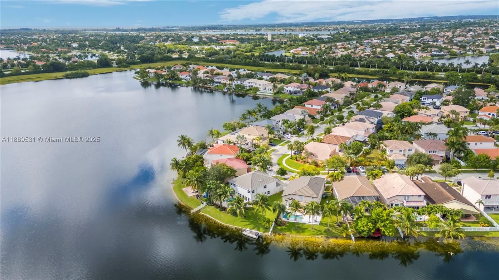Real estate property located at 18084 33rd Ct, Broward, Silver Lakes Phase Iii Re, Miramar, FL