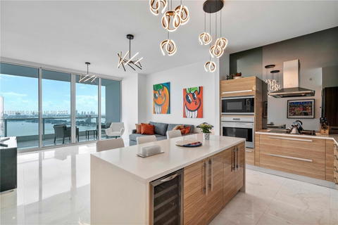 Real estate property located at 2020 Bayshore Dr #3108, Miami-dade, Paramount Bay Condo, Miami, FL