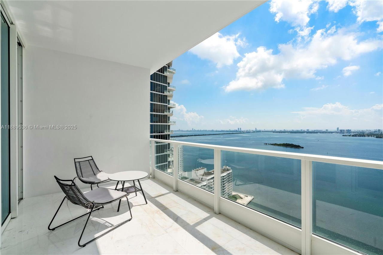 Real estate property located at 2020 Bayshore Dr #3108, Miami-dade, Paramount Bay Condo, Miami, FL