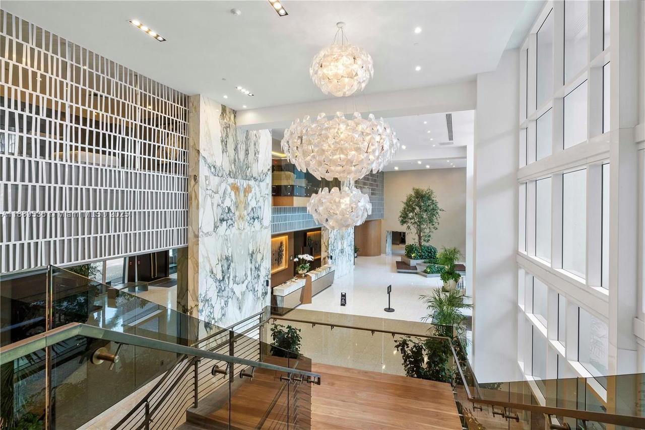 Real estate property located at 2020 Bayshore Dr #3108, Miami-dade, Paramount Bay Condo, Miami, FL