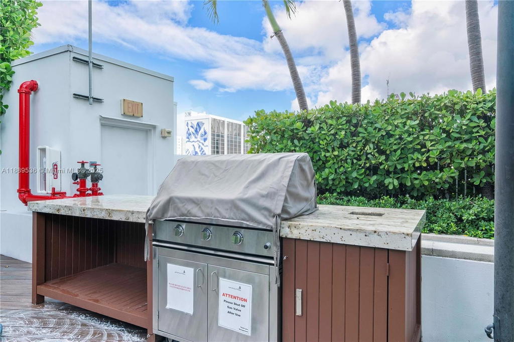 Real estate property located at 2020 Bayshore Dr #3108, Miami-dade, Paramount Bay Condo, Miami, FL