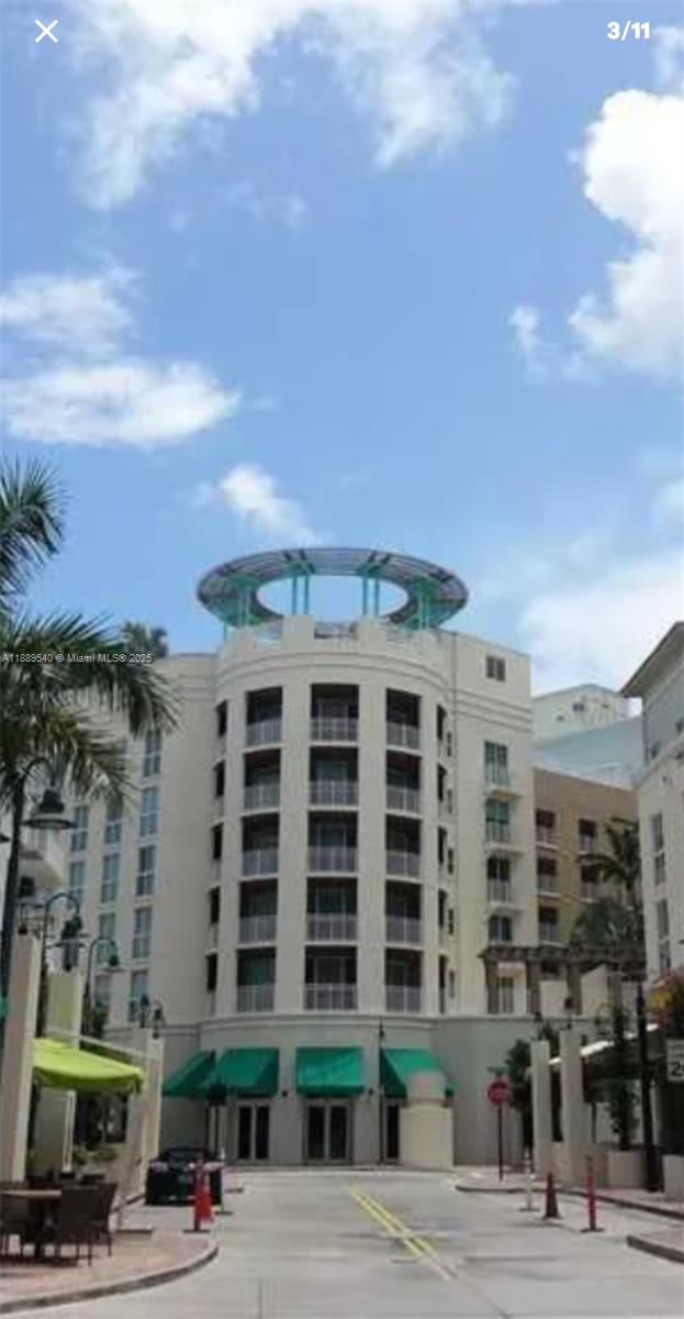 Real estate property located at 7280 90th St #301, Miami-dade, Downtown Dadeland Condo N, Miami, FL