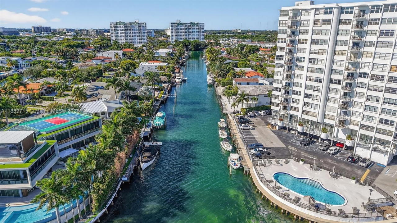 Real estate property located at 11930 Bayshore Dr #1103, Miami-dade, Majorca Towers Condo, North Miami, FL