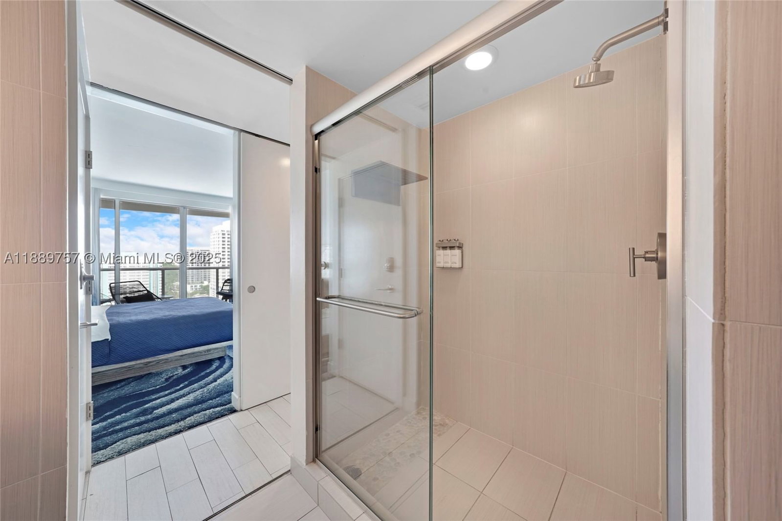 Real estate property located at 3101 Bayshore Dr #1704, Broward, Fort Lauderdale Residence, Fort Lauderdale, FL