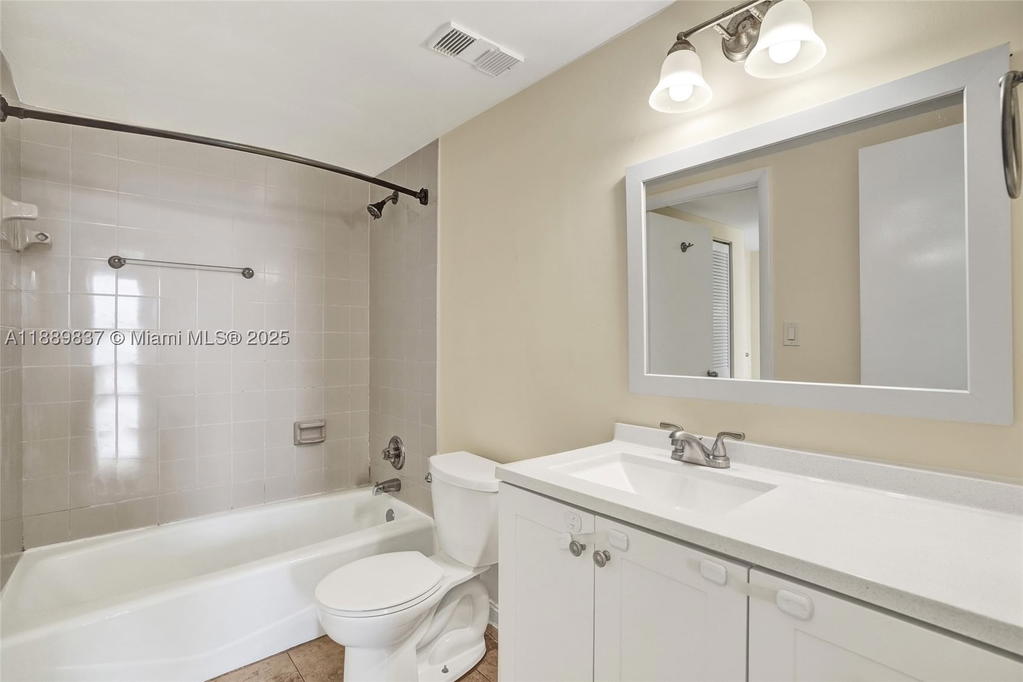 Real estate property located at 1470 123rd St A1213, Miami-dade, Greenwich Ph I Condo, North Miami, FL