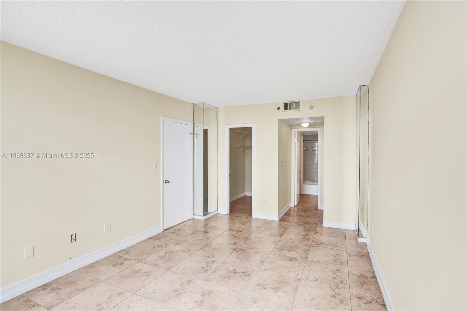 Real estate property located at 1470 123rd St A1213, Miami-dade, Greenwich Ph I Condo, North Miami, FL