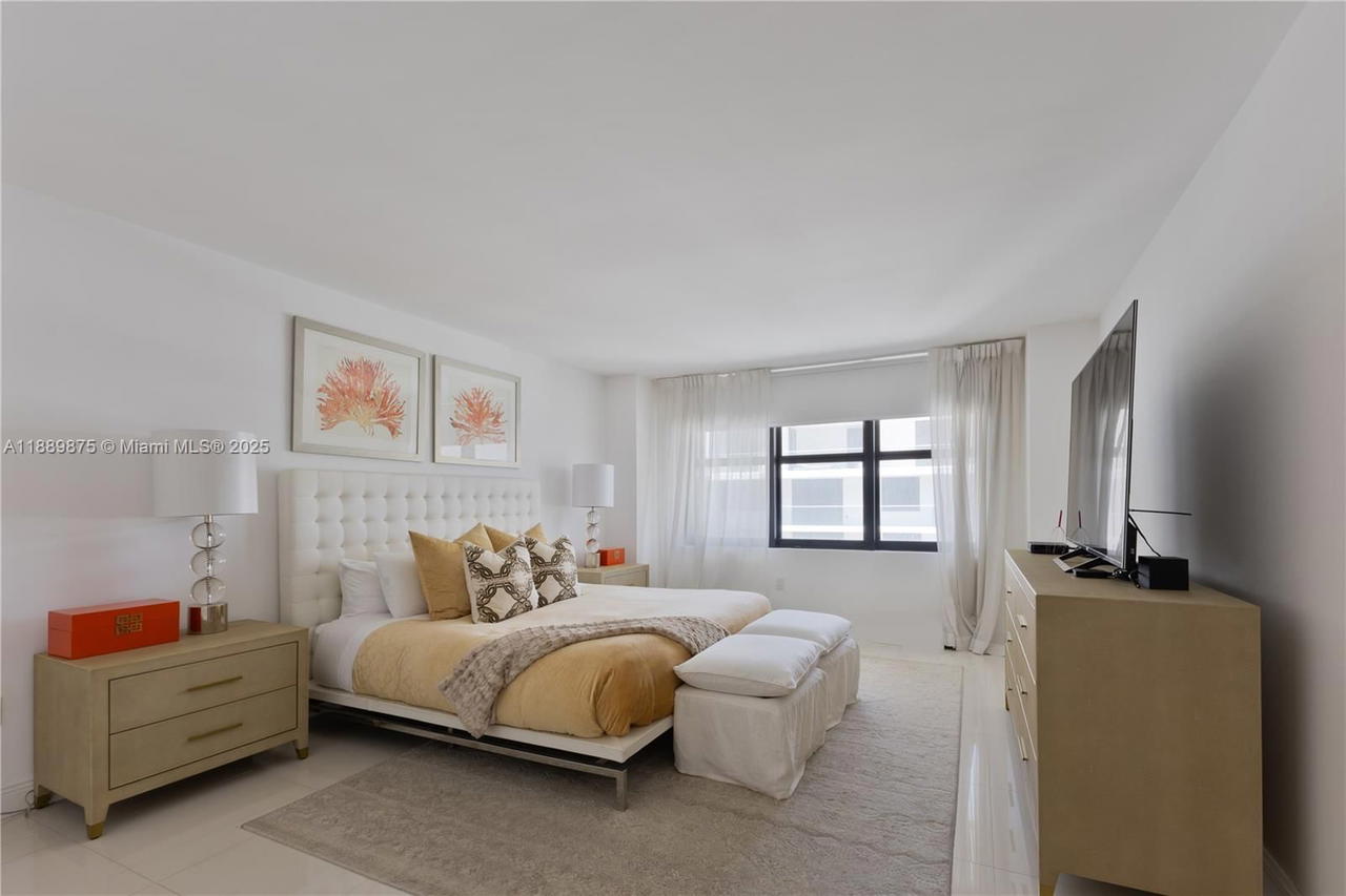 Real estate property located at 9801 Collins Ave #20V, Miami-dade, Balmoral Condo, Bal Harbour, FL