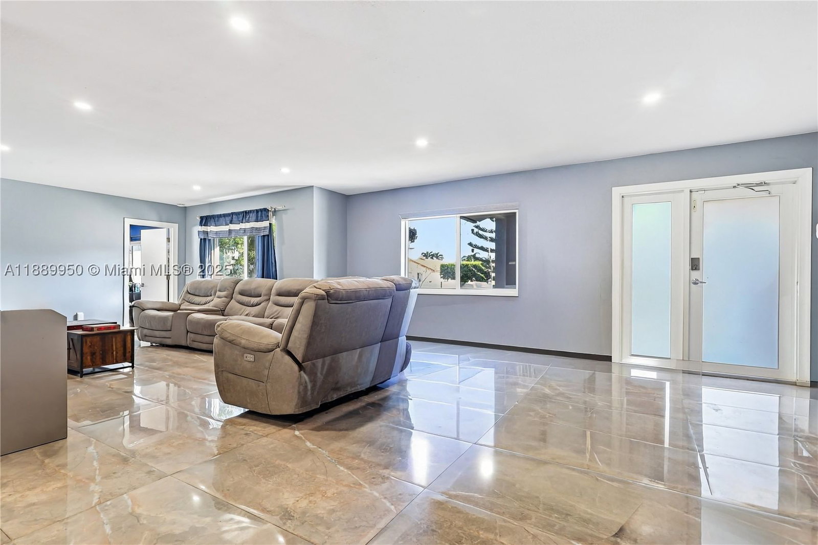 Real estate property located at 9795 27th Ter, Miami-dade, Vanderbilt Park Amd Pl, Doral, FL