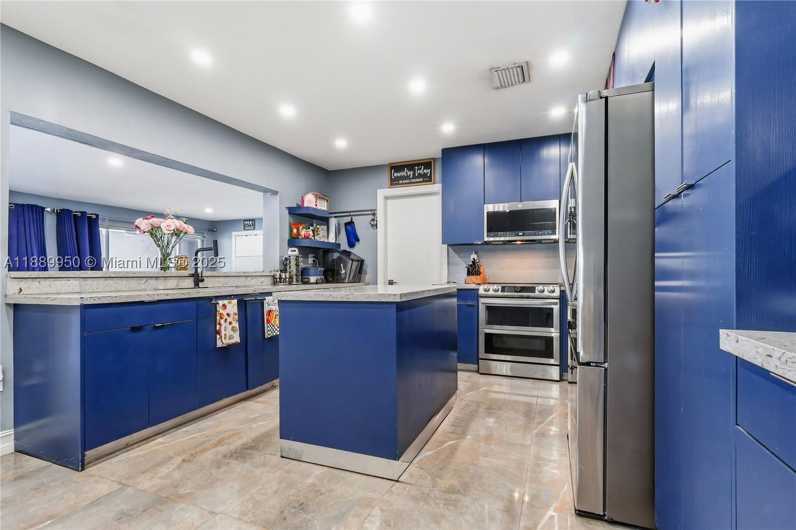 Real estate property located at 9795 27th Ter, Miami-dade, Vanderbilt Park Amd Pl, Doral, FL