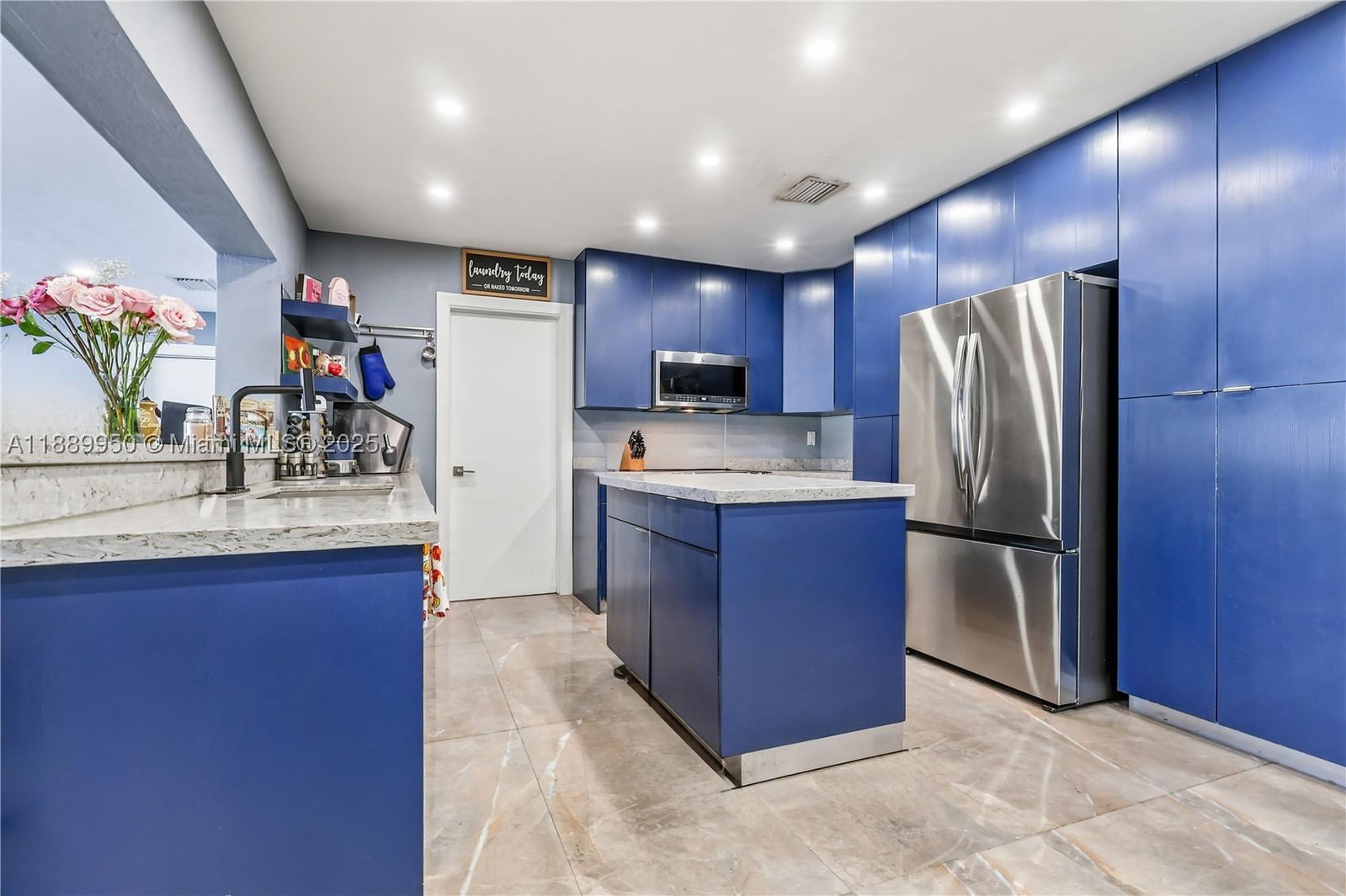 Real estate property located at 9795 27th Ter, Miami-dade, Vanderbilt Park Amd Pl, Doral, FL