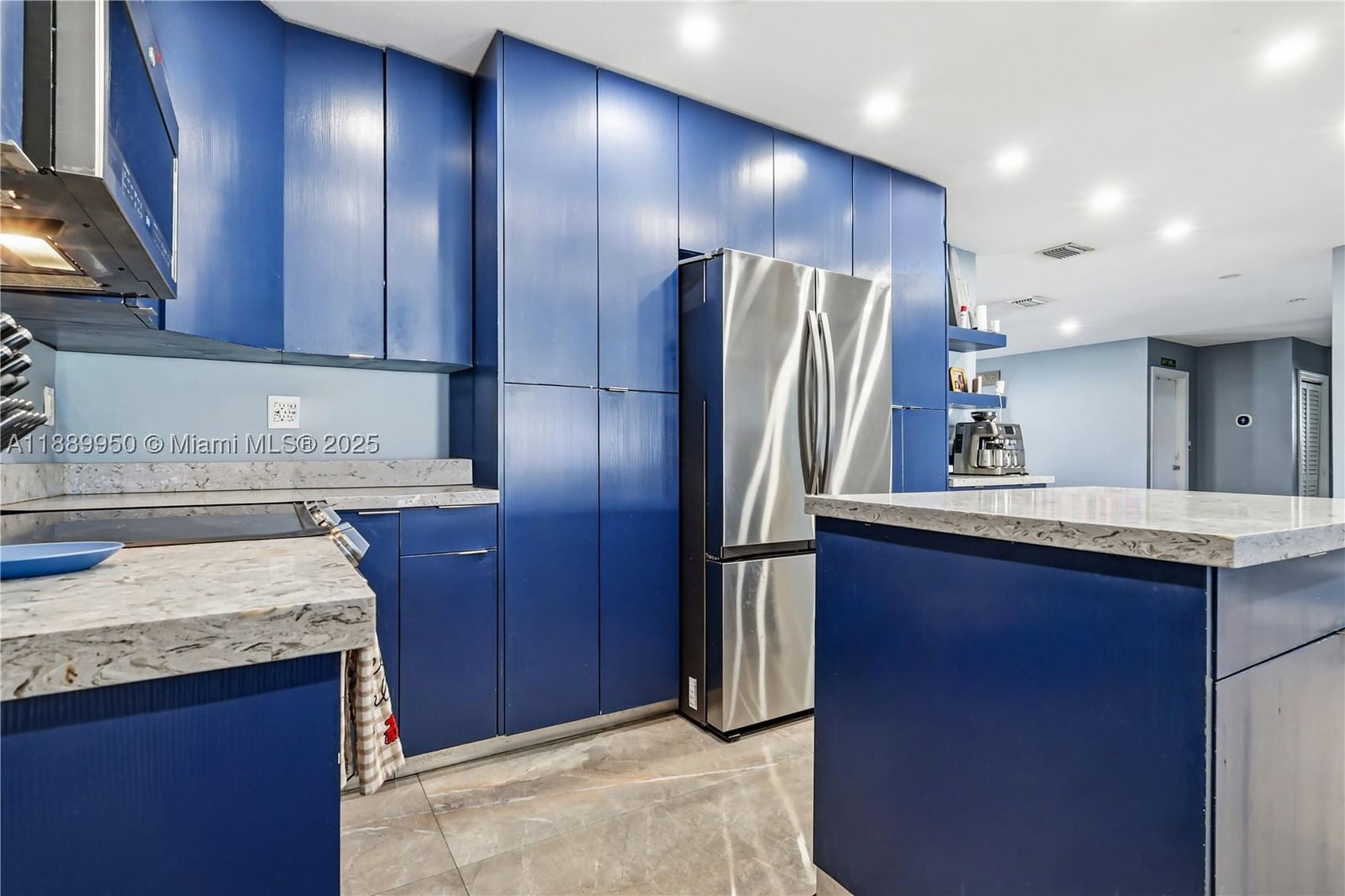 Real estate property located at 9795 27th Ter, Miami-dade, Vanderbilt Park Amd Pl, Doral, FL