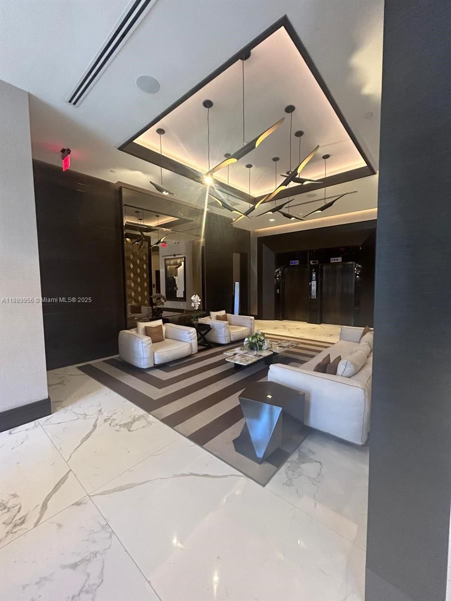 Real estate property located at 301 Altara Ave LPH903, Miami-dade, Merrick Manor Condo, Coral Gables, FL