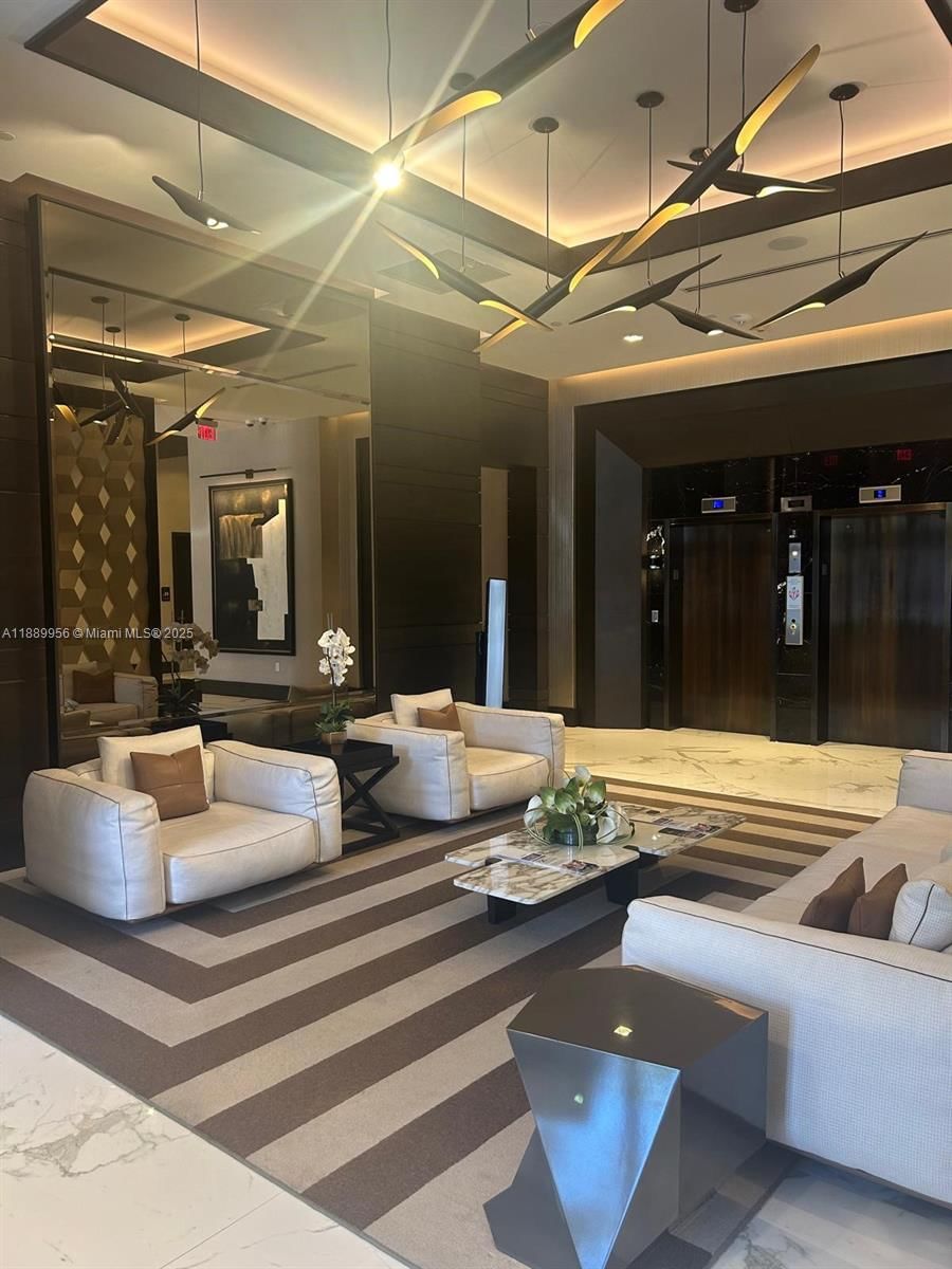 Real estate property located at 301 Altara Ave LPH903, Miami-dade, Merrick Manor Condo, Coral Gables, FL