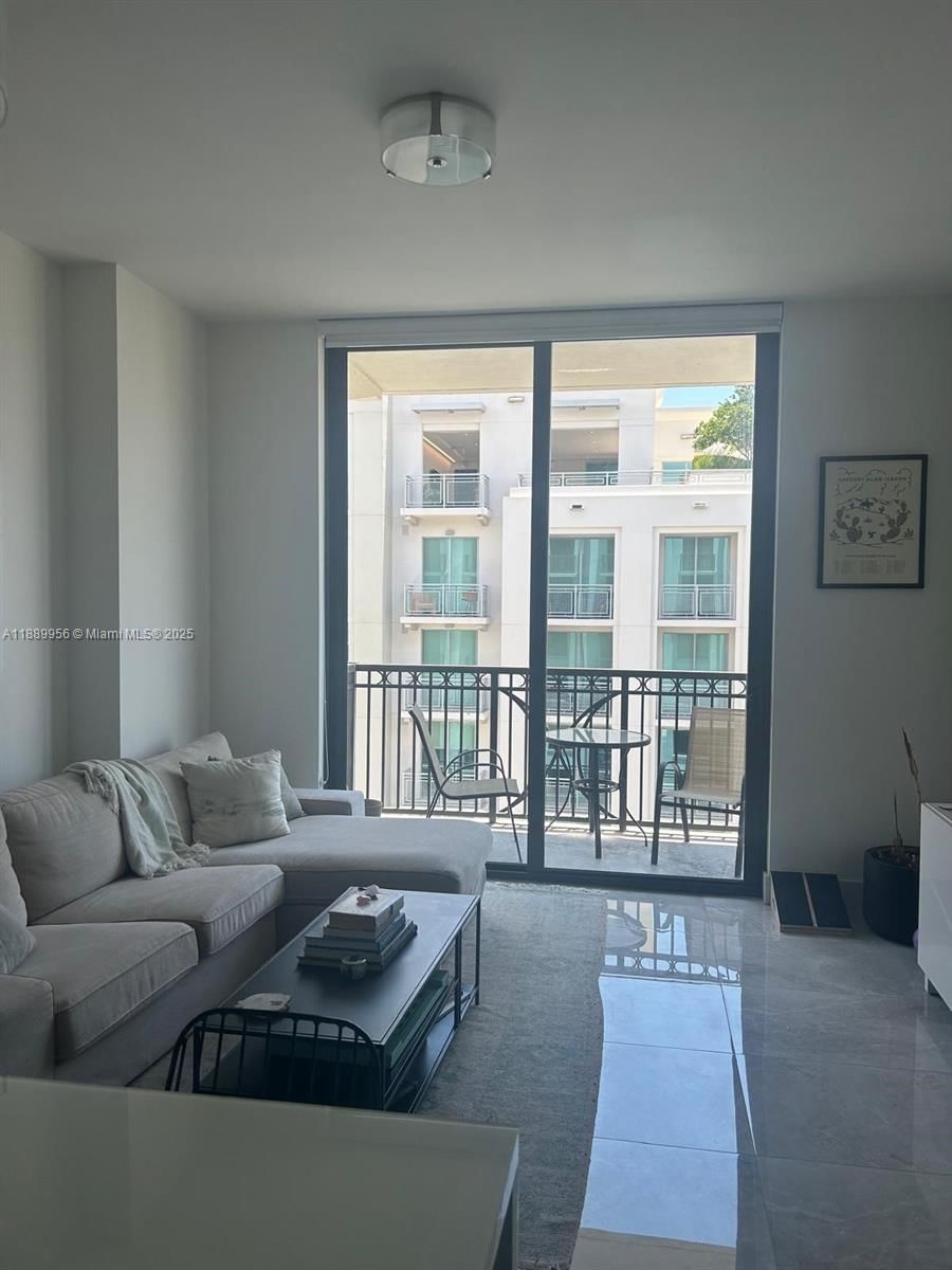 Real estate property located at 301 Altara Ave LPH903, Miami-dade, Merrick Manor Condo, Coral Gables, FL