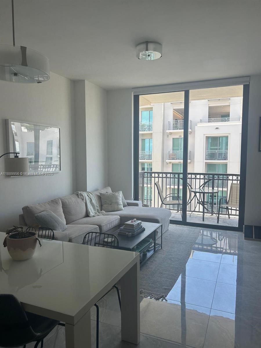 Real estate property located at 301 Altara Ave LPH903, Miami-dade, Merrick Manor Condo, Coral Gables, FL