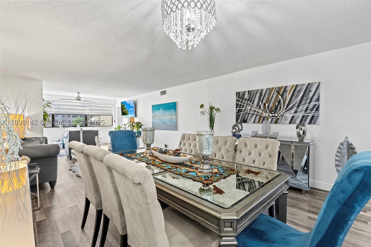 Real estate property located at 10400 30th Ct #202, Broward, Sunrise Lakes 166 Condo, Sunrise, FL