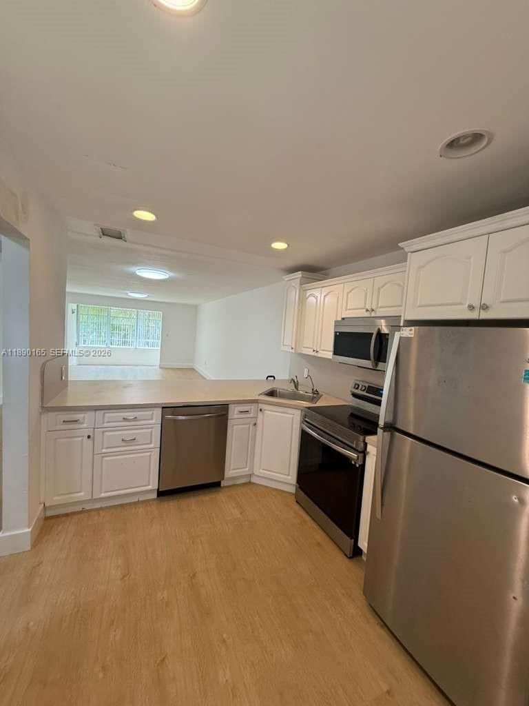 Real estate property located at 1550 191st St #310, Miami-dade, First Horizons Condo, Miami, FL