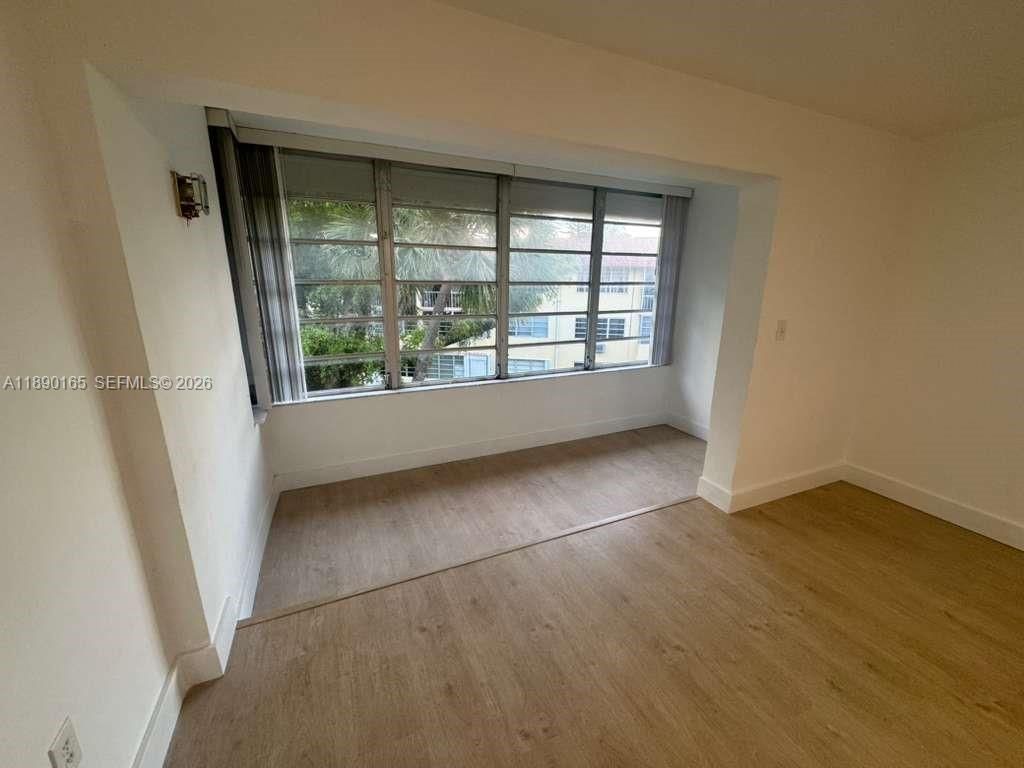 Real estate property located at 1550 191st St #310, Miami-dade, First Horizons Condo, Miami, FL