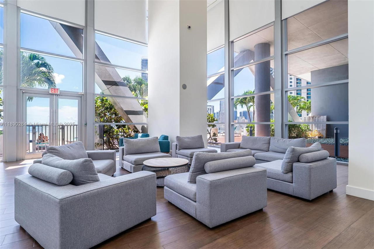 Real estate property located at 888 Biscayne Blvd #1210, Miami-dade, Marinablue Condo, Miami, FL