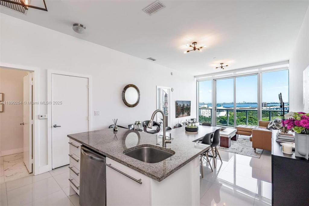 Real estate property located at 888 Biscayne Blvd #1210, Miami-dade, Marinablue Condo, Miami, FL