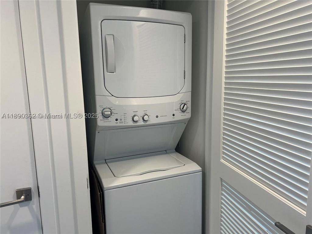 Real estate property located at 121 34th St #1610, Miami-dade, 3401 Midtown Condo, Miami, FL