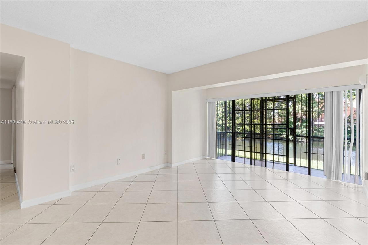 Real estate property located at 8895 Fontainebleau Blvd #107, Miami-dade, Pineside Condo No 1, Miami, FL