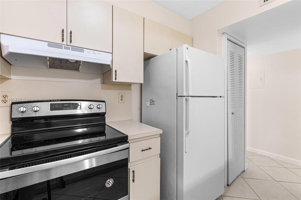 Real estate property located at 8895 Fontainebleau Blvd #107, Miami-dade, Pineside Condo No 1, Miami, FL