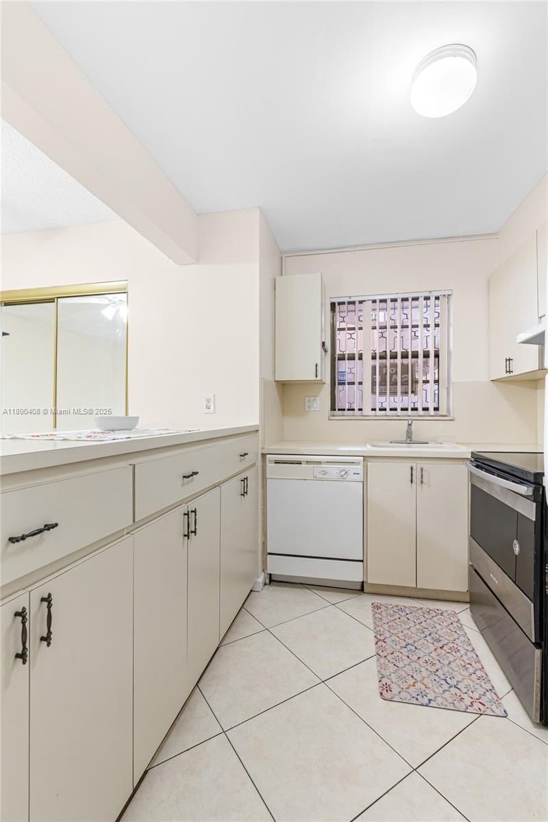Real estate property located at 8895 Fontainebleau Blvd #107, Miami-dade, Pineside Condo No 1, Miami, FL