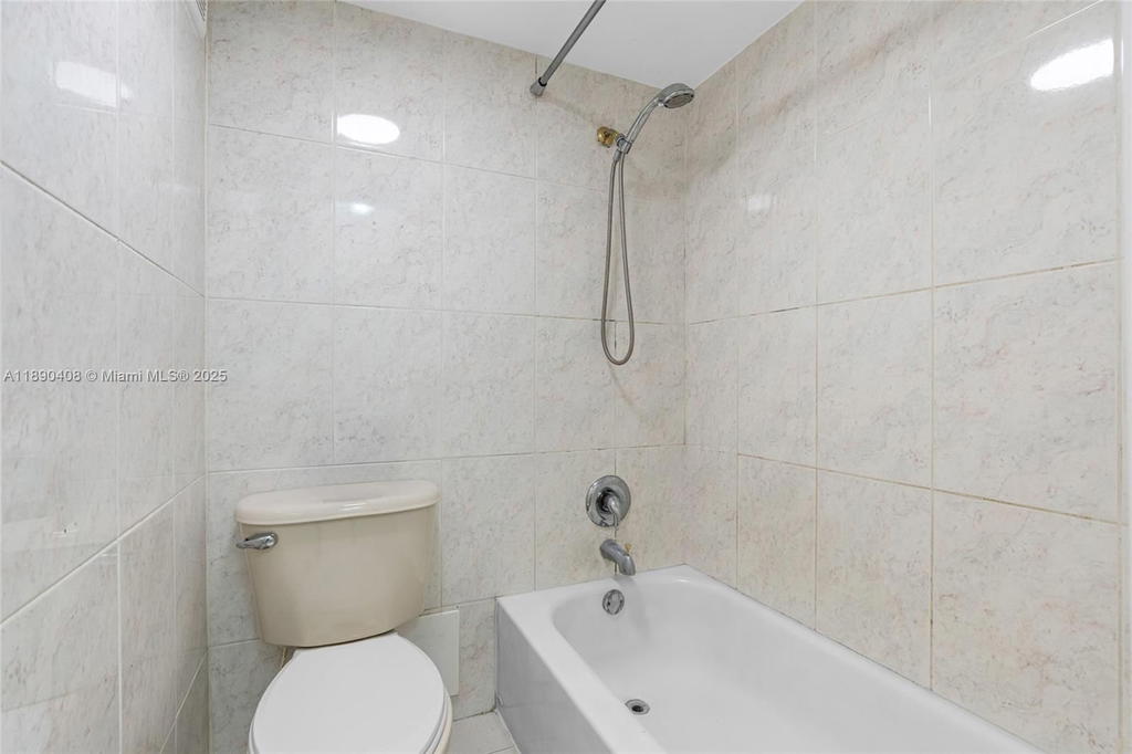 Real estate property located at 8895 Fontainebleau Blvd #107, Miami-dade, Pineside Condo No 1, Miami, FL