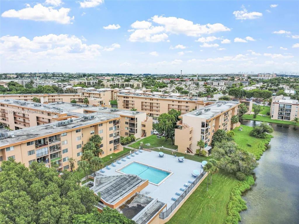 Real estate property located at 8895 Fontainebleau Blvd #107, Miami-dade, Pineside Condo No 1, Miami, FL