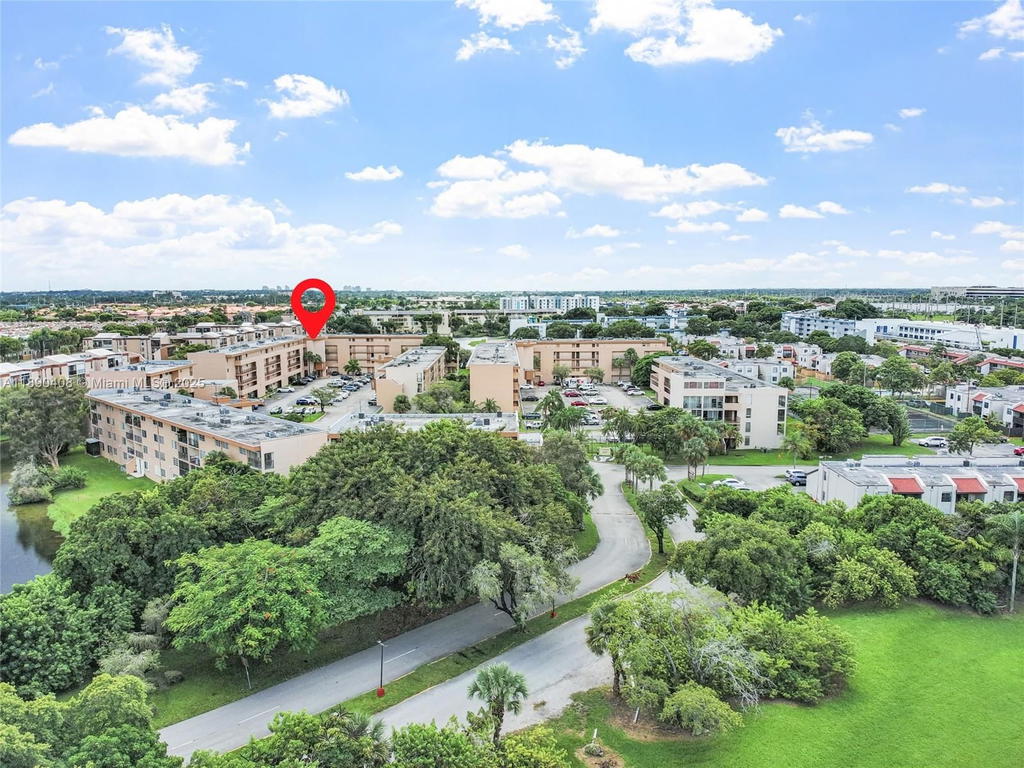 Real estate property located at 8895 Fontainebleau Blvd #107, Miami-dade, Pineside Condo No 1, Miami, FL