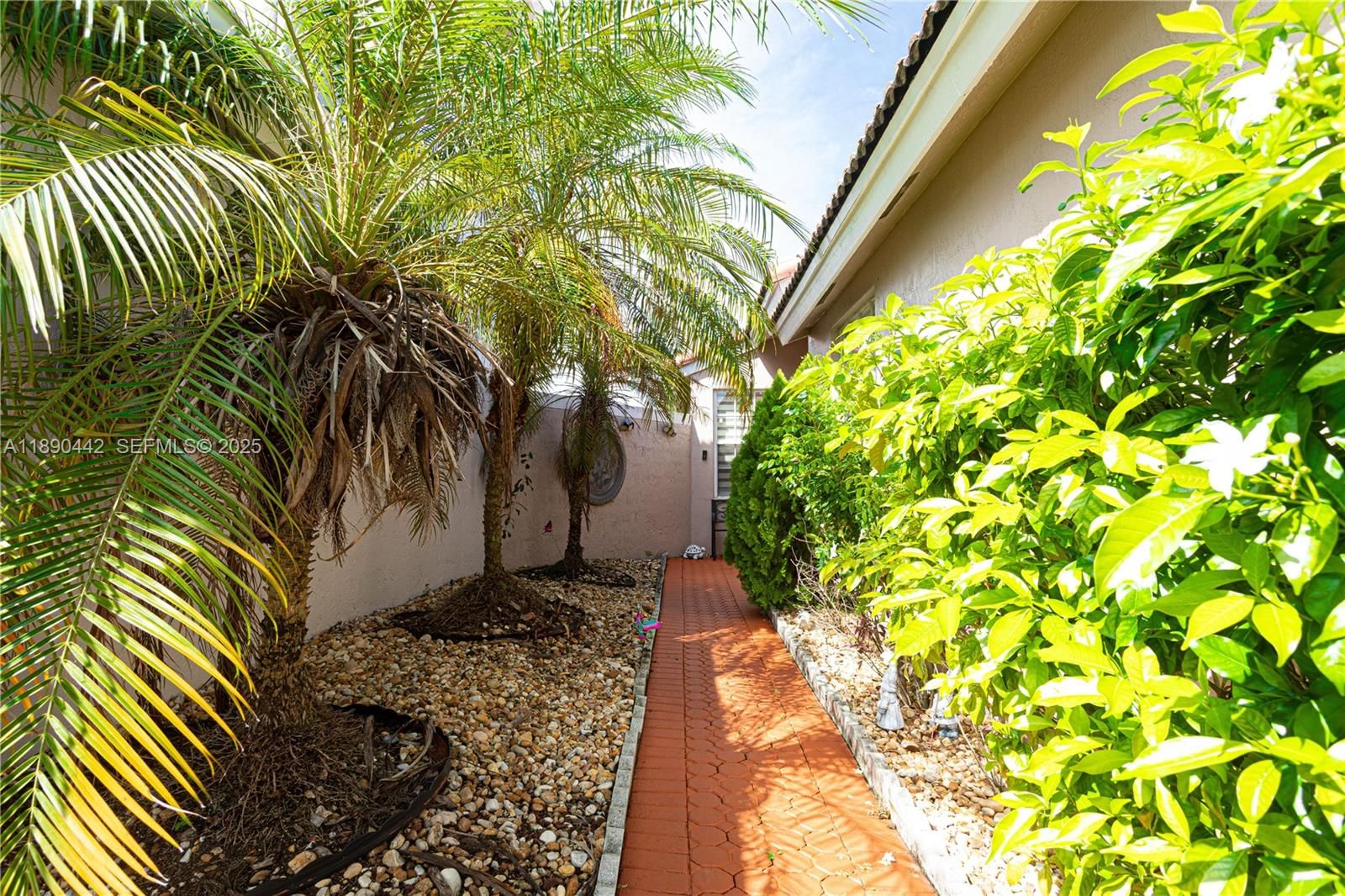 Real estate property located at 4810 153rd Ter, Broward, Huntington Section Two, Miramar, FL