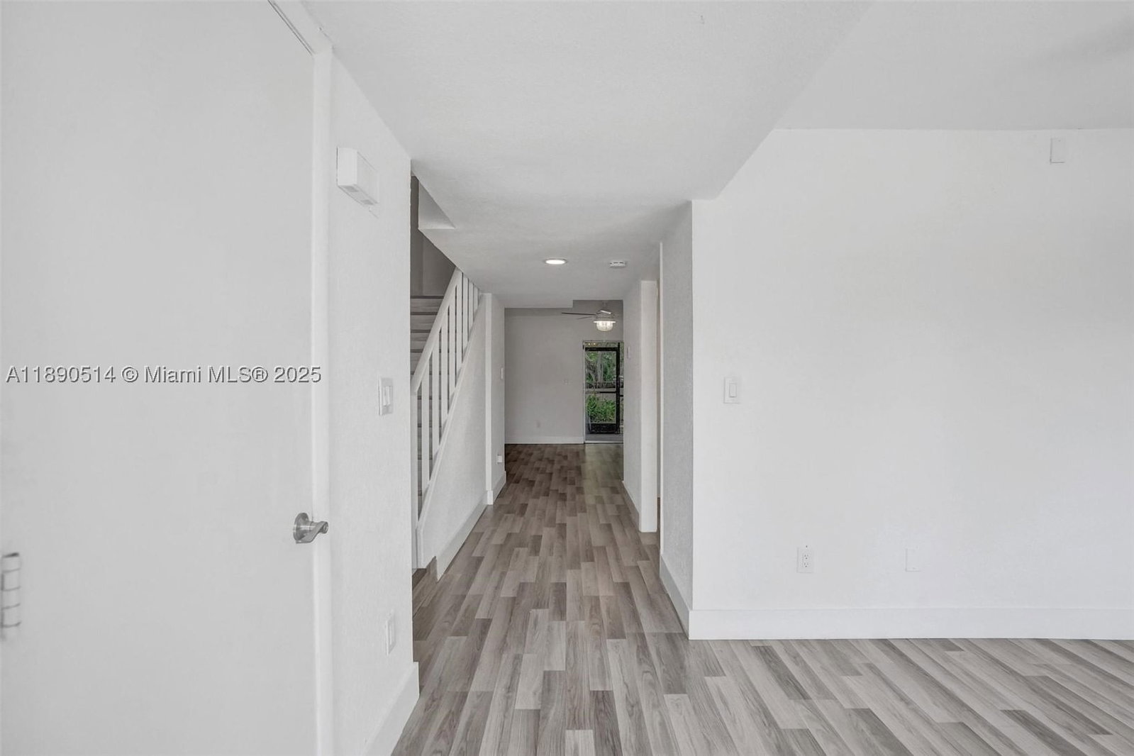 Real estate property located at 4026 Inverrary Dr #8A, Broward, Manors Townhouse 8-9 Cond, Lauderhill, FL