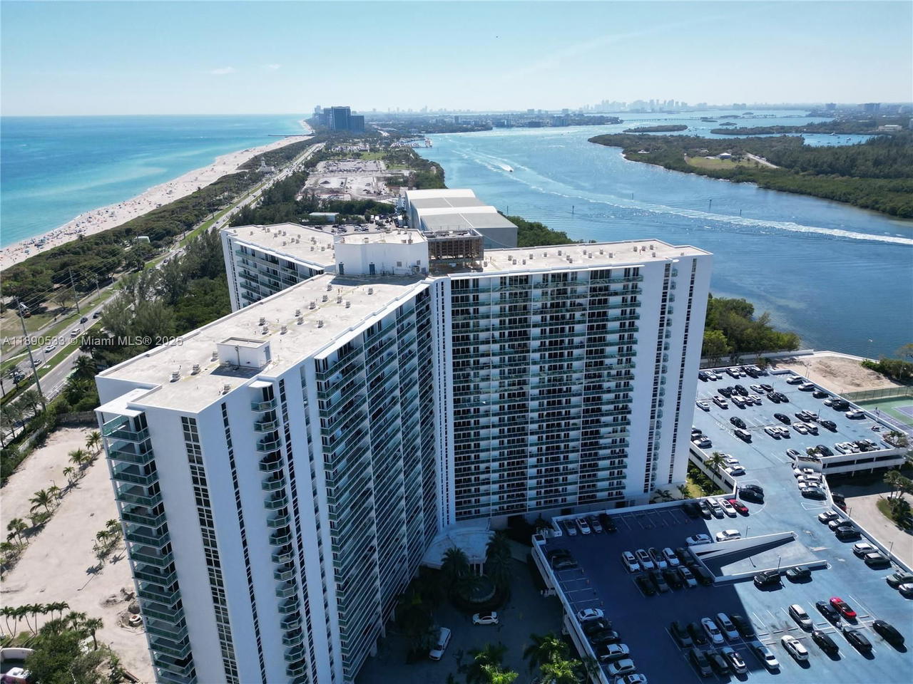 Real estate property located at 100 Bayview Dr #526, Miami-dade, Arlen House East Condo, Sunny Isles Beach, FL