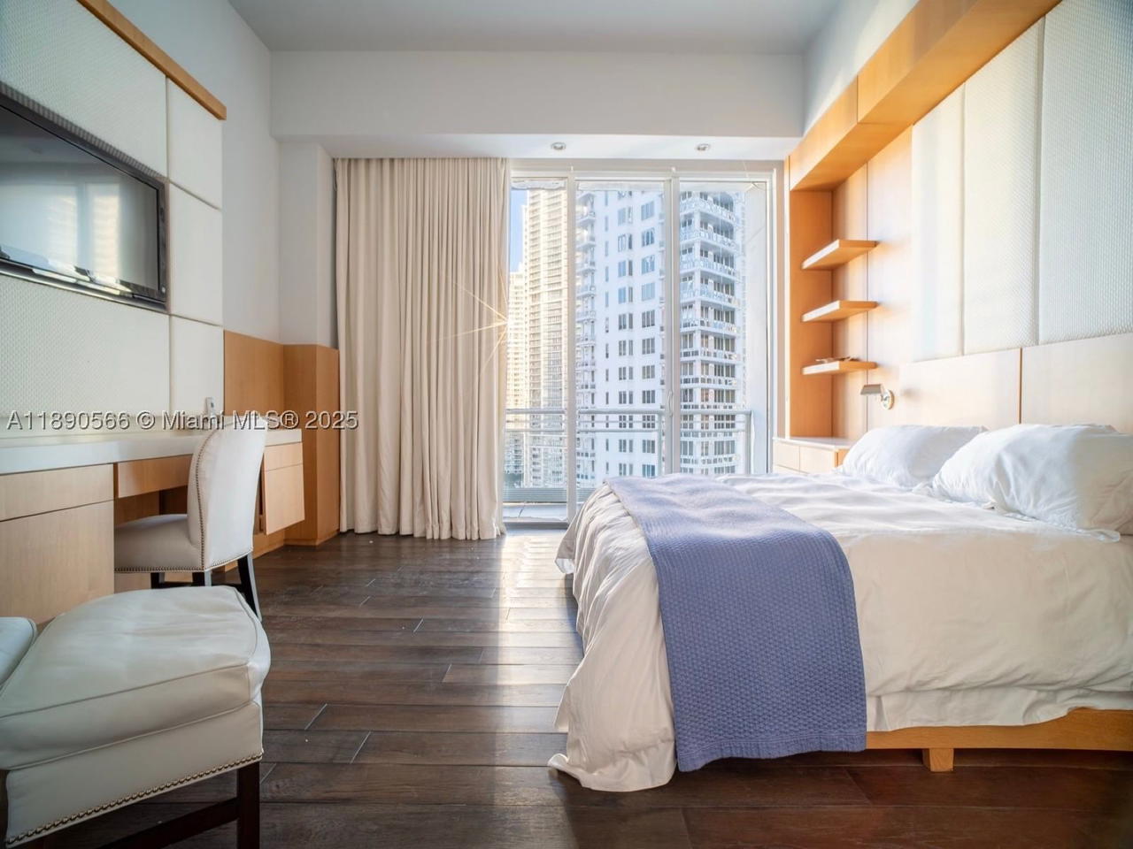 Real estate property located at 900 Brickell Key Blvd #2204, Miami-dade, Asia Condo, Miami, FL